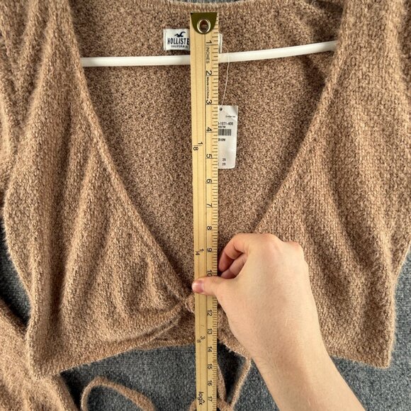 NWT Hollister Women Cardigan Sweater Medium Super Soft Knit Cropped Oversized - Picture 5 of 13